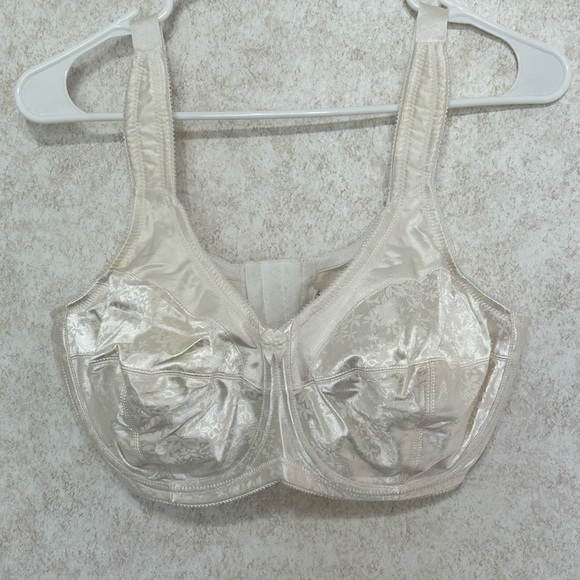 Underwire bra - Picture 1 of 6